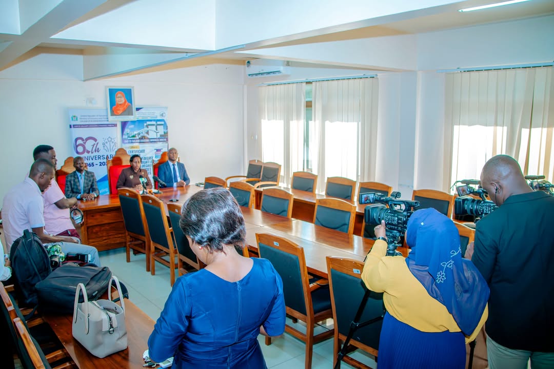 CBE students in a digital technology laboratory